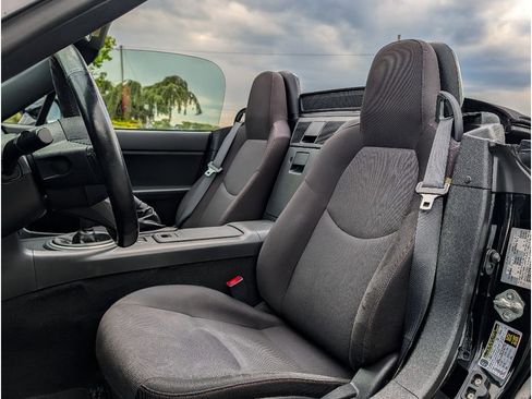 Used 2015 MAZDA MX-5 Miata Club RWD image 21