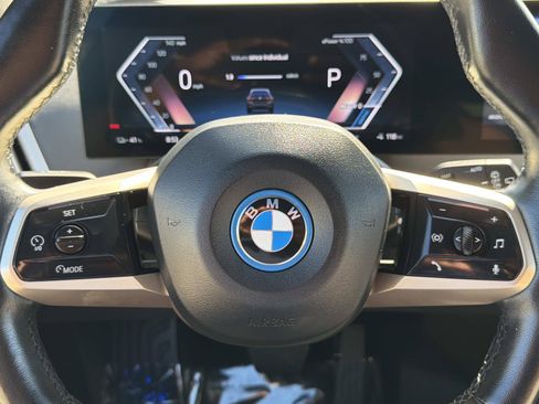 Used 2023 BMW iX xDrive50 w/ Convenience Package AWD/4WD image 17