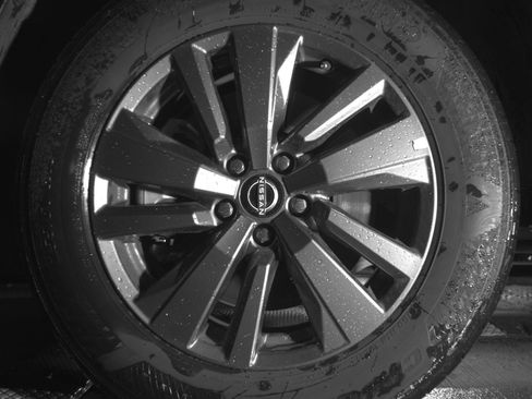 Used 2025 Nissan Pathfinder SV image 12