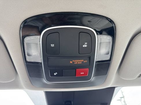 Used 2025 Hyundai Sonata SEL FWD image 28