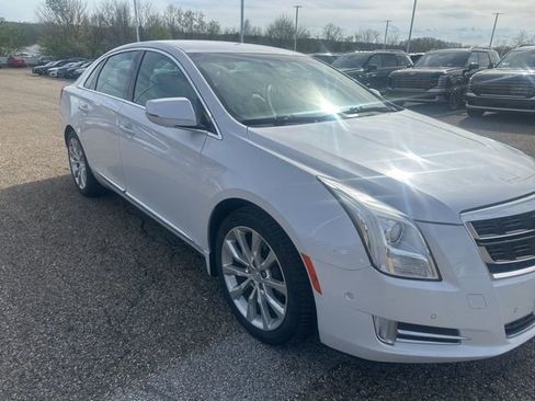 Used 2017 Cadillac XTS Luxury w/ Driver Awareness Package image 2