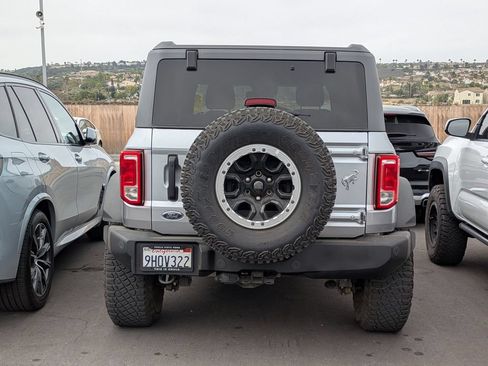 Used 2023 Ford Bronco Big Bend w/ Sasquatch Package AWD/4WD image 4
