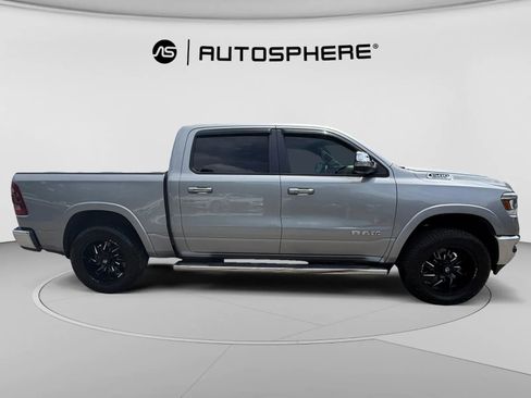 Used 2019 RAM 1500 Laramie AWD/4WD image 11