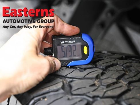 Used 2024 Jeep Wrangler Unlimited AWD/4WD image 30