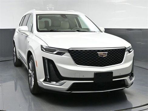 Certified 2022 Cadillac XT6 Premium Luxury w/ Technology Package image 1