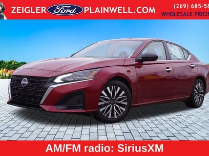 Used 2024 Nissan Altima 2.5 SV