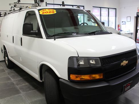 Used 2020 Chevrolet Express 2500 w/ Driver Convenience Package image 3