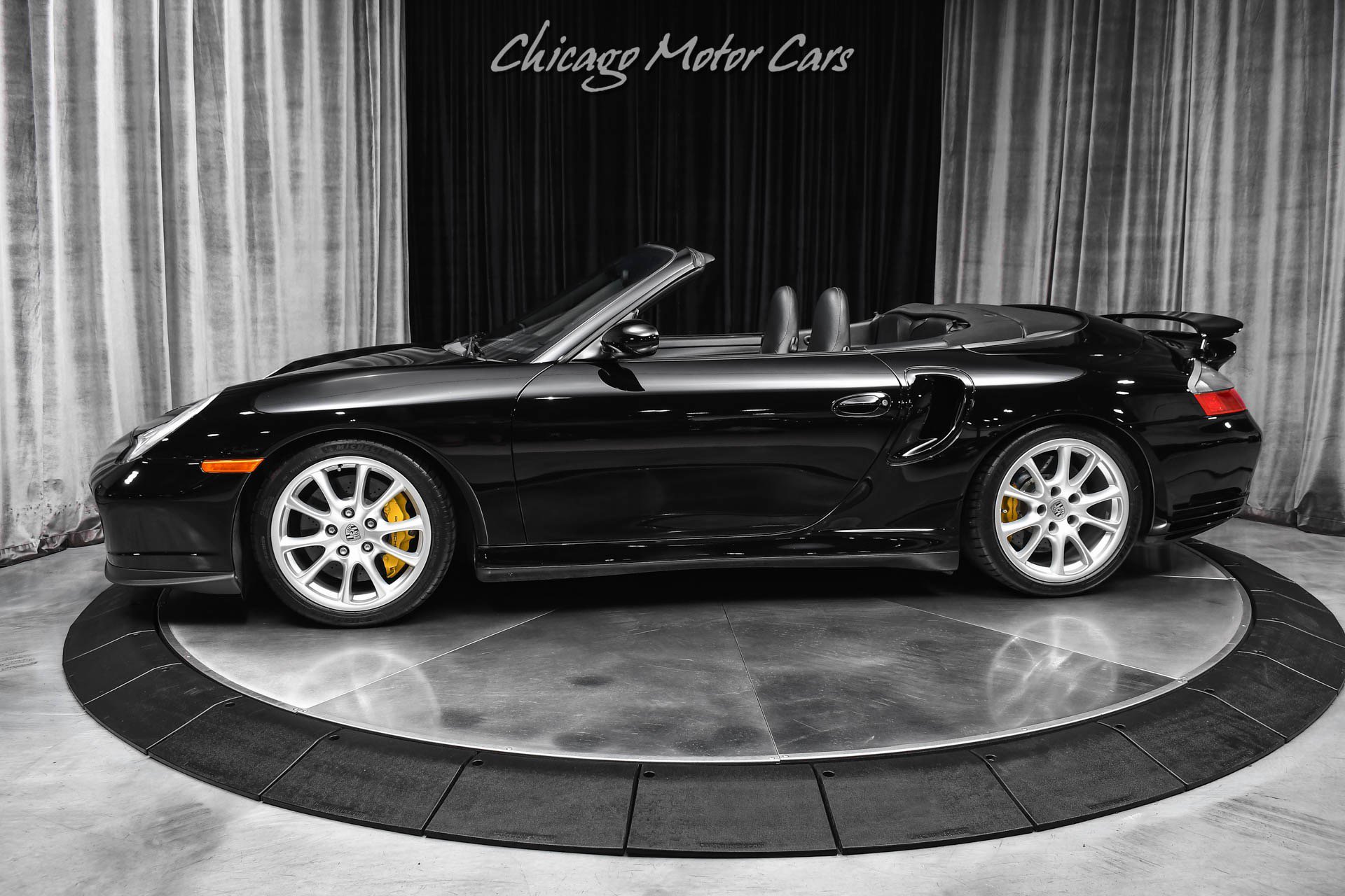 Used 2005 Porsche 911 4 Cabriolet AWD/4WD image 1