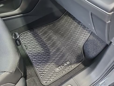 New 2026 Volkswagen Atlas SE AWD/4WD image 14