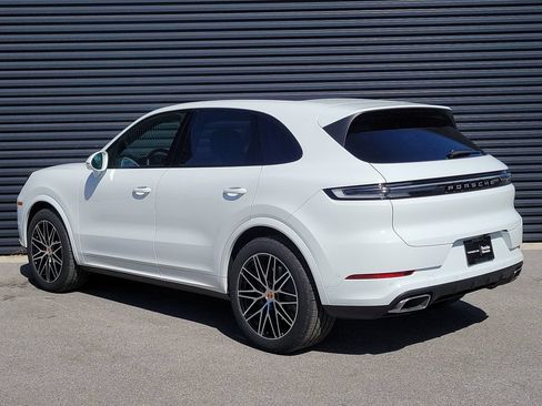 New 2026 Porsche Cayenne AWD/4WD image 3