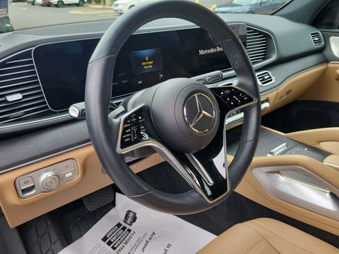 Used 2025 Mercedes-Benz GLE 450e 4MATIC image 19