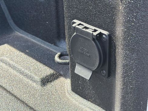 Certified 2020 Chevrolet Silverado 1500 RST AWD/4WD image 11