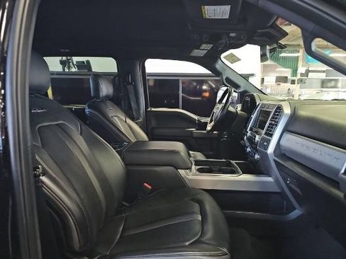 Used 2020 Ford F250 Platinum w/ FX4 Off-Road Package AWD/4WD image 21