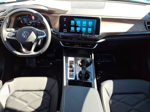 New 2026 Volkswagen Atlas SE FWD image 12