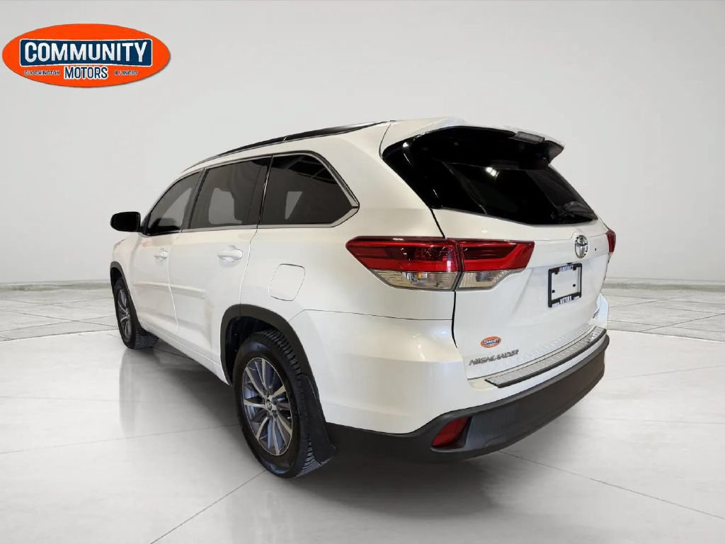 Used 2018 Toyota Highlander XLE w/ Protection Package #3 AWD/4WD image 5