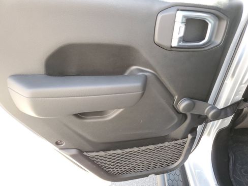 Used 2023 Jeep Wrangler Unlimited Sport AWD/4WD image 14