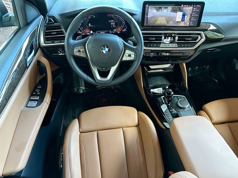 Certified 2025 BMW X4 xDrive30i image 23