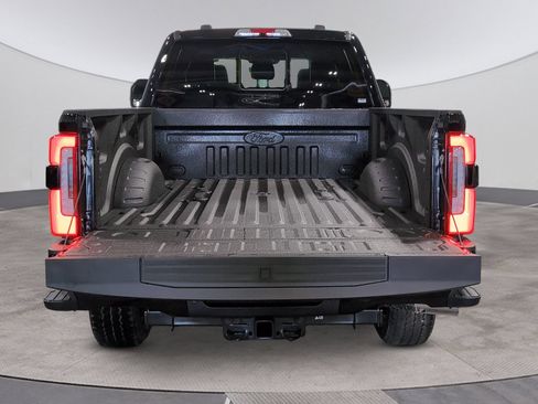 Used 2026 Ford F250 Platinum AWD/4WD image 14