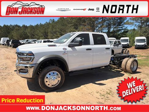 New 2026 RAM 5500 Tradesman w/ Chrome Appearance Group image 1