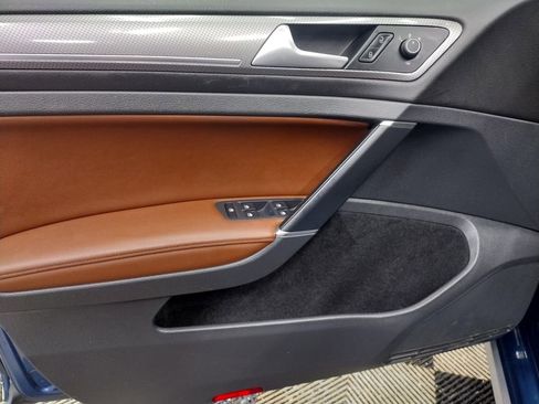 Used 2018 Volkswagen Golf Alltrack SEL image 17