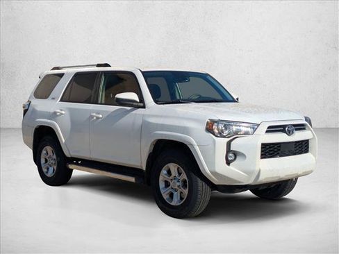 Used 2021 Toyota 4Runner SR5 image 3