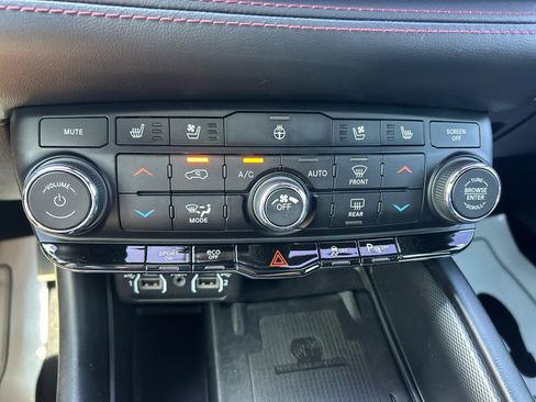Used 2021 Dodge Durango R/T RWD image 19