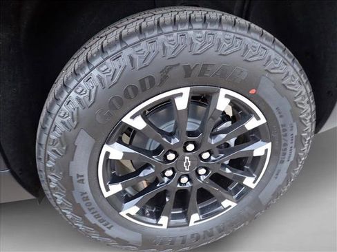 New 2026 Chevrolet Traverse Z71 w/ Enhanced Driving Package image 7