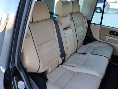Used 2004 Land Rover Discovery SE image 44