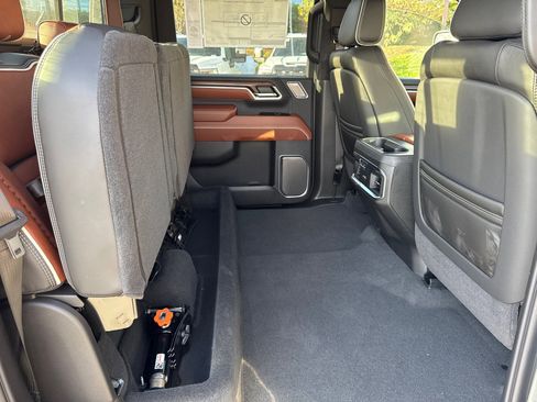 New 2026 GMC Sierra 3500 Denali Ultimate w/ LPO, Black Badging Package image 18