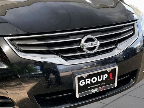 Used 2010 Nissan Altima 2.5 S w/ Convenience Plus Pkg FWD image 29