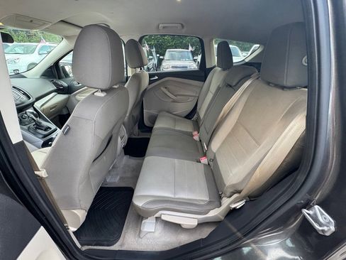 Used 2015 Ford Escape SE FWD image 11