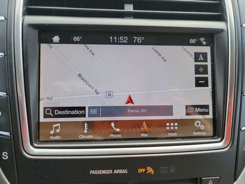 Used 2019 Lincoln Nautilus Select AWD/4WD image 22