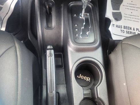 Used 2014 Jeep Wrangler Unlimited Sport w/ Quick Order Package 24S AWD/4WD image 19