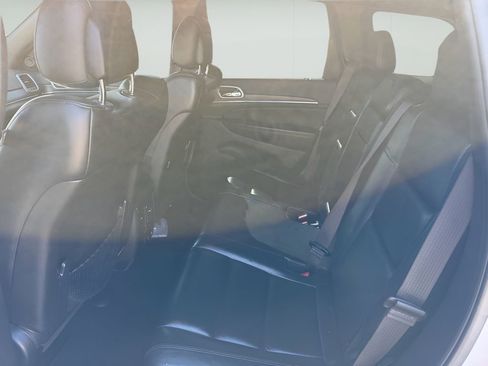 Used 2021 Jeep Grand Cherokee Limited image 16