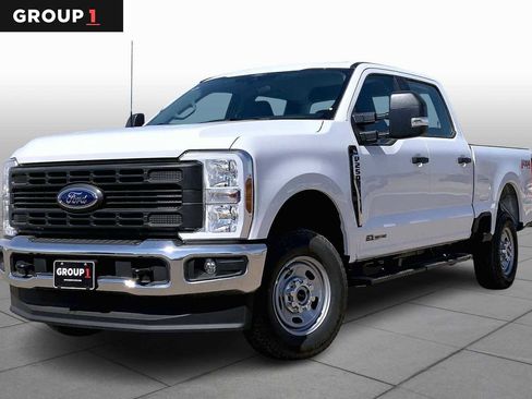 New 2026 Ford F250 XL w/ FX4 Off-Road Package AWD/4WD image 1