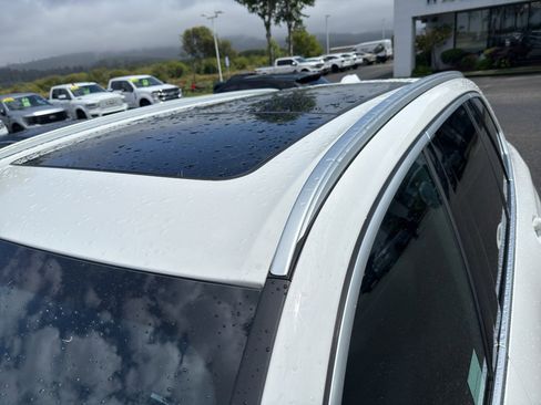 Used 2025 BMW X5 xDrive50e AWD/4WD image 8