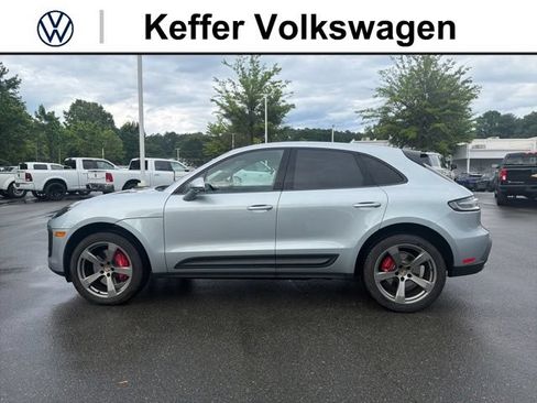 Used 2022 Porsche Macan S AWD/4WD image 2