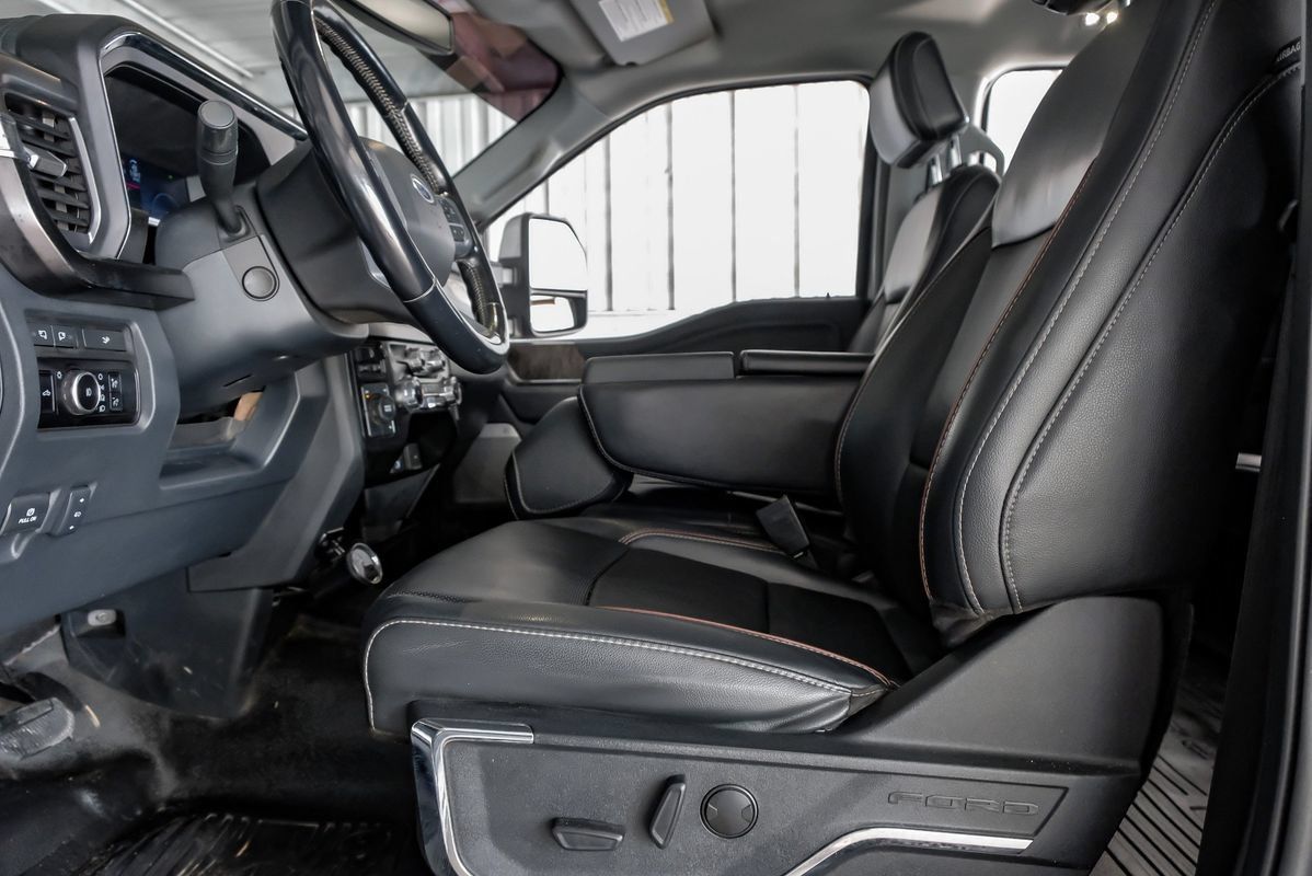 Used 2023 Ford F350 Lariat w/ FX4 Off-Road Package AWD/4WD image 30