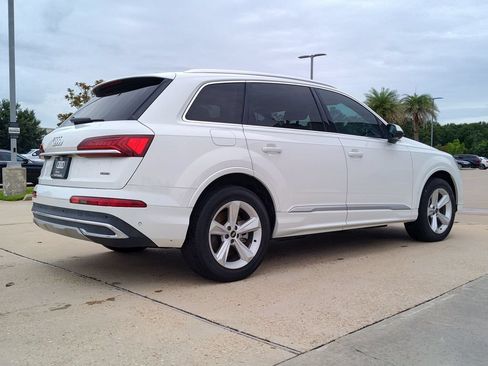 Used 2021 Audi Q7 2.0T Premium Plus w/ Premium Plus Package AWD/4WD image 12