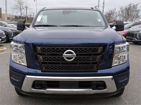 Used 2021 Nissan Titan SV w/ SV Convenience Package image 9