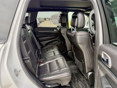 Used 2018 Jeep Grand Cherokee Trailhawk w/ Trailhawk Luxury Group image 18