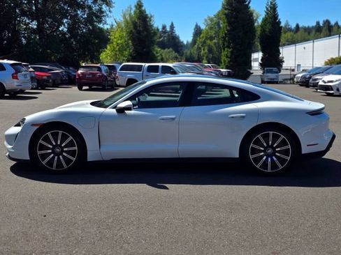 Used 2021 Porsche Taycan RWD image 4