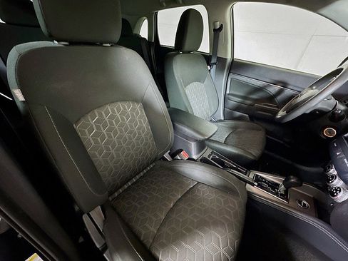 Used 2024 Mitsubishi Outlander Sport SE image 25