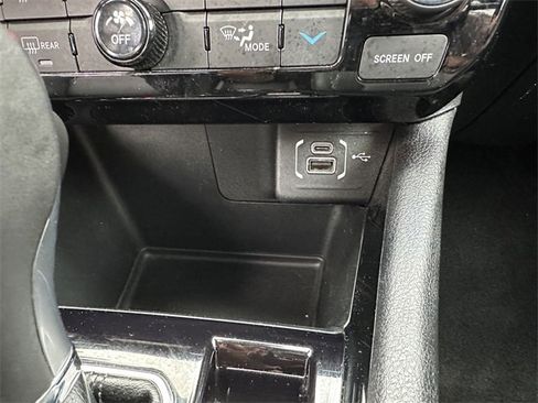 Used 2024 Jeep Compass Limited image 23