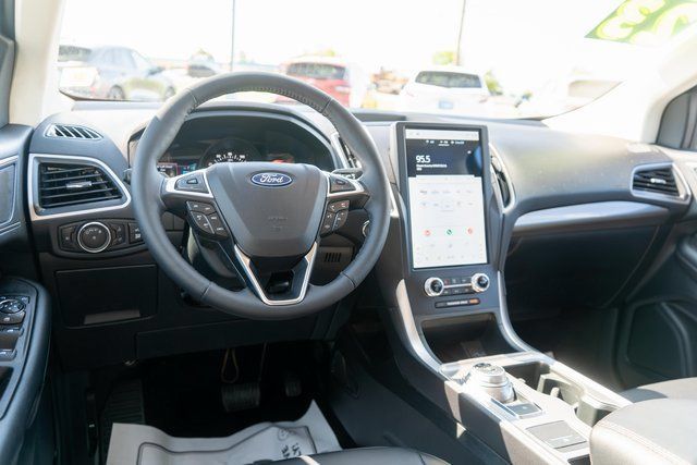 Used 2023 Ford Edge SEL w/ Convenience Package AWD/4WD image 12