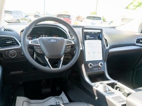 Used 2023 Ford Edge SEL w/ Convenience Package AWD/4WD image 12