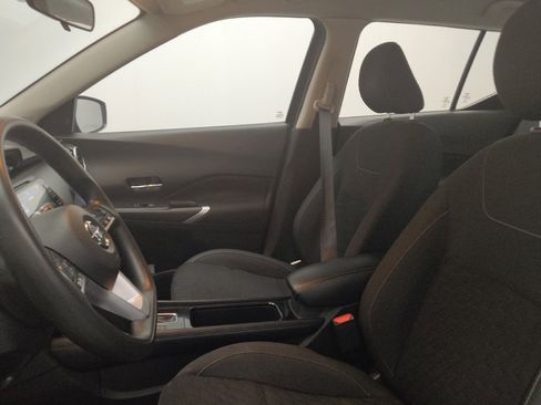 Used 2021 Nissan Kicks SV FWD image 17