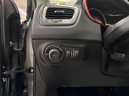 Used 2021 Jeep Compass Trailhawk AWD/4WD image 14