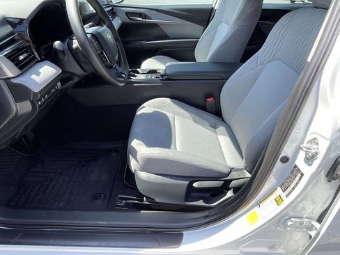 Used 2025 Toyota Camry LE image 13