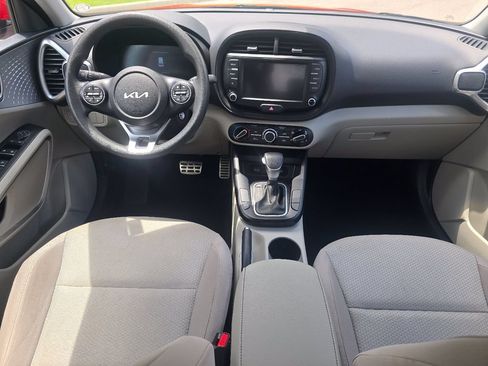 Used 2024 Kia Soul LX FWD image 18